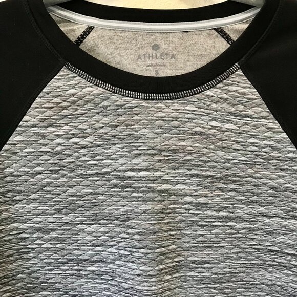 Athleta‎ Women's Snowscape Quilted Athletic Long-Sleeve Shirt Base Layer Size S - Picture 4 of 8